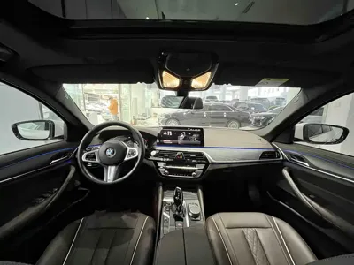 BMW 5 Series 2021, 80000 км, за 198000 CNY - фото 14