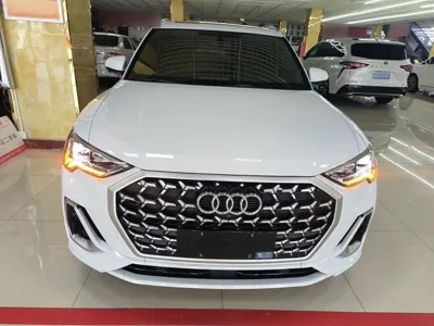 Audi Q3 2024, 19700 км, за 162437.48 CNY