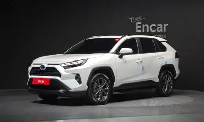 Toyota RAV4 · 2023 год