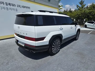 Hyundai Santafe 2025, 7800 км, за 37500000 KRW
