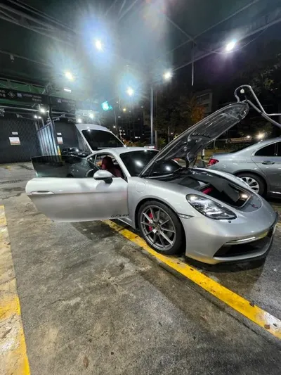 Porsche 718 2021, 29180 км, за 95000000 KRW