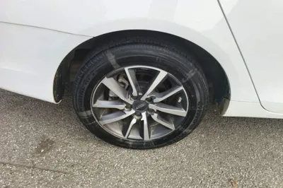 Geely Auto Emgrand 2019, 29900 км, за 44139.5 CNY - фото 11