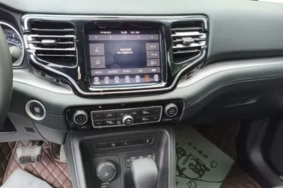 Jeep Grand Commander 2018, 121199 км, за 78714.43 CNY - фото 15