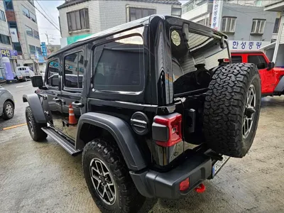 Jeep Wrangler 2025, 2823 км, за 74000000 KRW