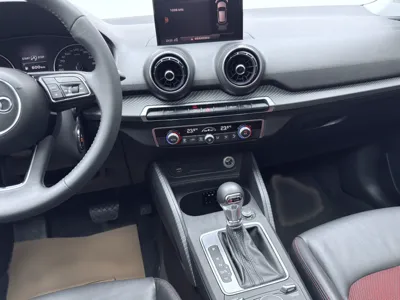 Audi Q2L 2018, 61100 км, за 80905.46 CNY - фото 12