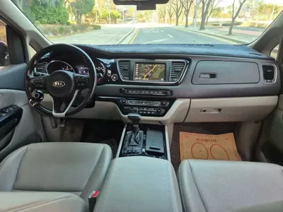 Kia Canival 2018, 101627 км, за 13900000 KRW - фото 11