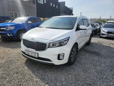 Kia Canival 2018, 355532 км, за 7440000 KRW