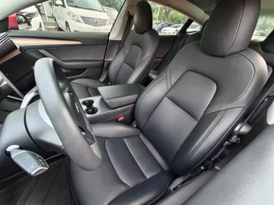 Tesla Model 3 2021, 32000 км, за 126800 CNY - фото 9
