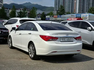 Hyundai Sonata 2014, 170787 км, за 4300000 KRW