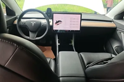 Tesla Model 3 2019, 54400 км, за 114226.28 CNY - фото 12