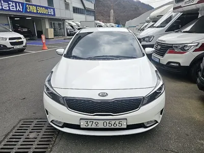 Kia K3 2016, 57703 км, за 8200000 KRW