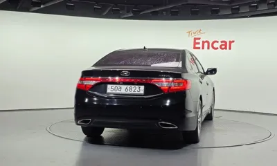 Hyundai Grandeur 2011, 218601 км, за 3390000 KRW