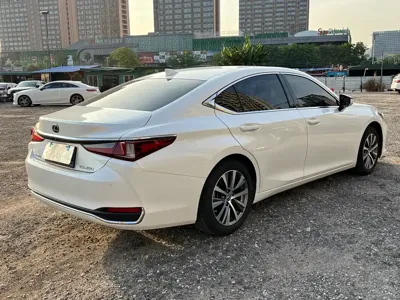 Lexus ES 2019, 70000 км, за 129800 CNY - фото 6