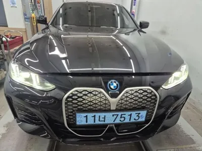 BMW i4 · 2025 год