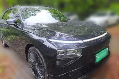 Xpeng G9 2026, 1200 км, за 261796.6 CNY