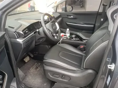 Hyundai Custo 2024, 20000 км, за 106800 CNY - фото 9
