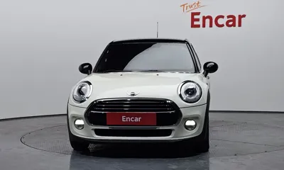MINI Cooper 2018, 67880 км, за 10000000 KRW