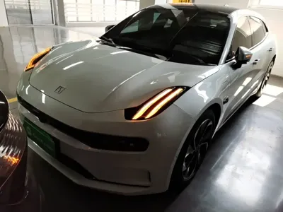 Zeekr 001 · 2023 год