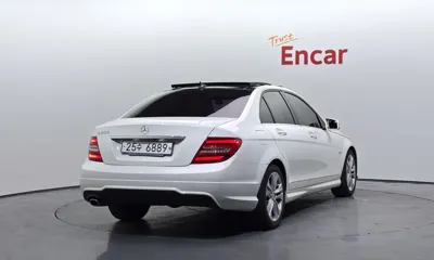 Mercedes-Benz C-Class 2012, 73532 км, за 7500000 KRW