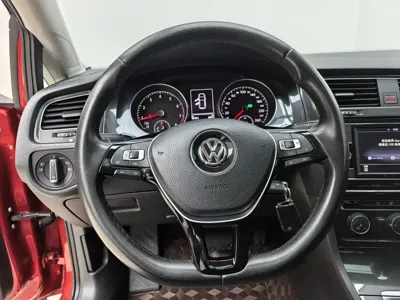 Volkswagen Golf 2018, 60000 км, за 52800 CNY - фото 11