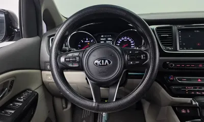 Kia Canival 2017, 214802 км, за 8900000 KRW - фото 14