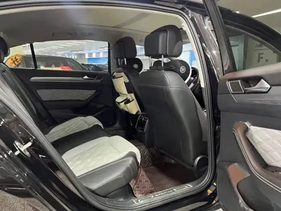 Volkswagen Magotan 2023, 50000 км, за 119800 CNY - фото 8