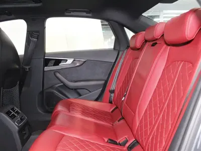 Audi S4 2024, 13300 км, за 269000 CNY - фото 8