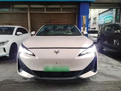 Arcfox Alpha S5 2025, 11100 км, за 95700 CNY