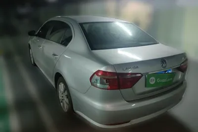 Volkswagen Lavida 2014, 97500 км, за 26746.9 CNY