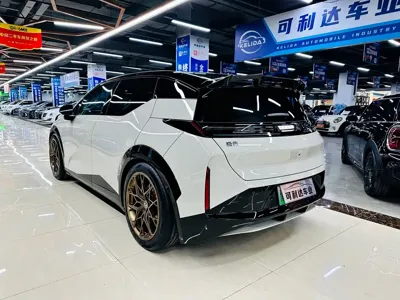 Zeekr X 2024, 23000 км, за 111800 CNY