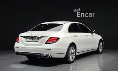 Mercedes-Benz E-Class 2019, 125445 км, за 22900000 KRW