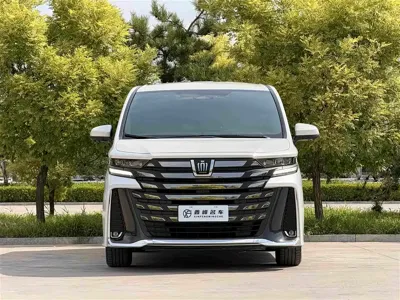 Toyota Vellfire 2024, 22000 км, за 753000 CNY