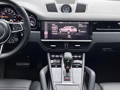 Porsche Cayenne Hybrid 2019, 90000 км, за 328000 CNY - фото 11