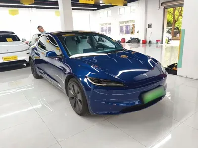 Tesla Model 3 2025, 12000 км, за 240500 CNY - фото 4