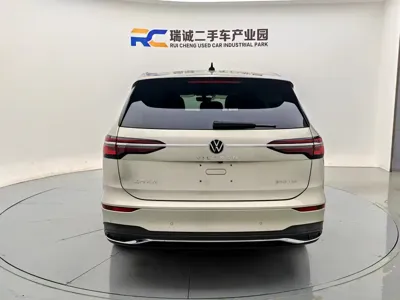Volkswagen Viloran 2020, 66000 км, за 119800 CNY
