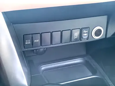 Toyota RAV4 2017, 93000 км, за 63800 CNY - фото 6