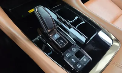Toyota Alphard 2024, 8923 км, за 99900000 KRW - фото 9