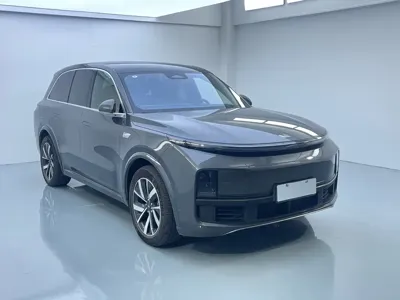 Li Auto Li L8 · 2024 год