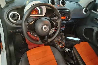 Smart Fortwo 2018, 64000 км, за 61997.48 CNY - фото 12