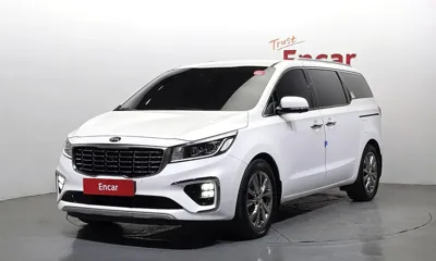 Kia Canival · 2020 год