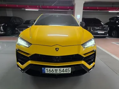 Lamborghini Urus · 2022 год