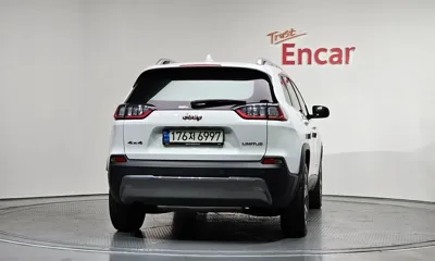 Jeep Cherokee 2021, 131474 км, за 14200000 KRW