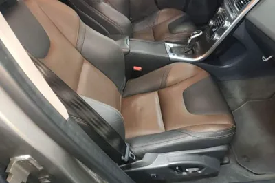 Volvo XC60 2016, 145100 км, за 62065.46 CNY - фото 19