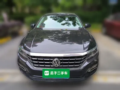 Volkswagen Passat 2019, 132100 км, за 73810.04 CNY