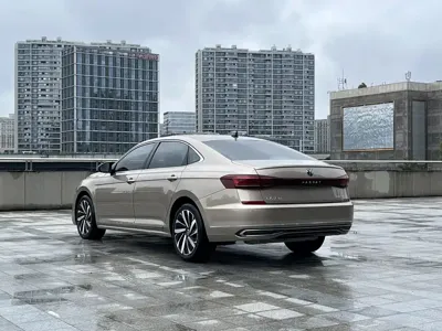 Volkswagen Passat 2022, 64400 км, за 95800 CNY - фото 12