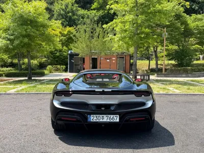 Ferrari 296 2024, 8000 км, за 430000000 KRW