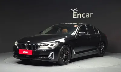 BMW 5-Series · 2022 год