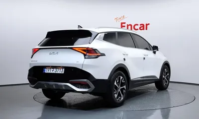 Kia Sportage 2023, 39721 км, за 99990000 KRW