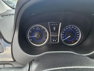 Hyundai Grandeur 2015, 101152 км, за 7500000 KRW - фото 8