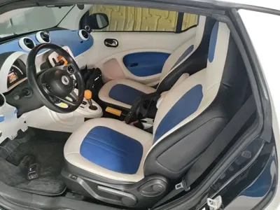 Smart Smart Fortwo 2017, 76700 км, за 94100 CNY - фото 17